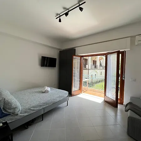 Alex Beach House 아파트
